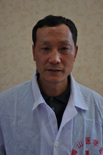 刘道平医生与蛇毒共舞三十年2.JPG
