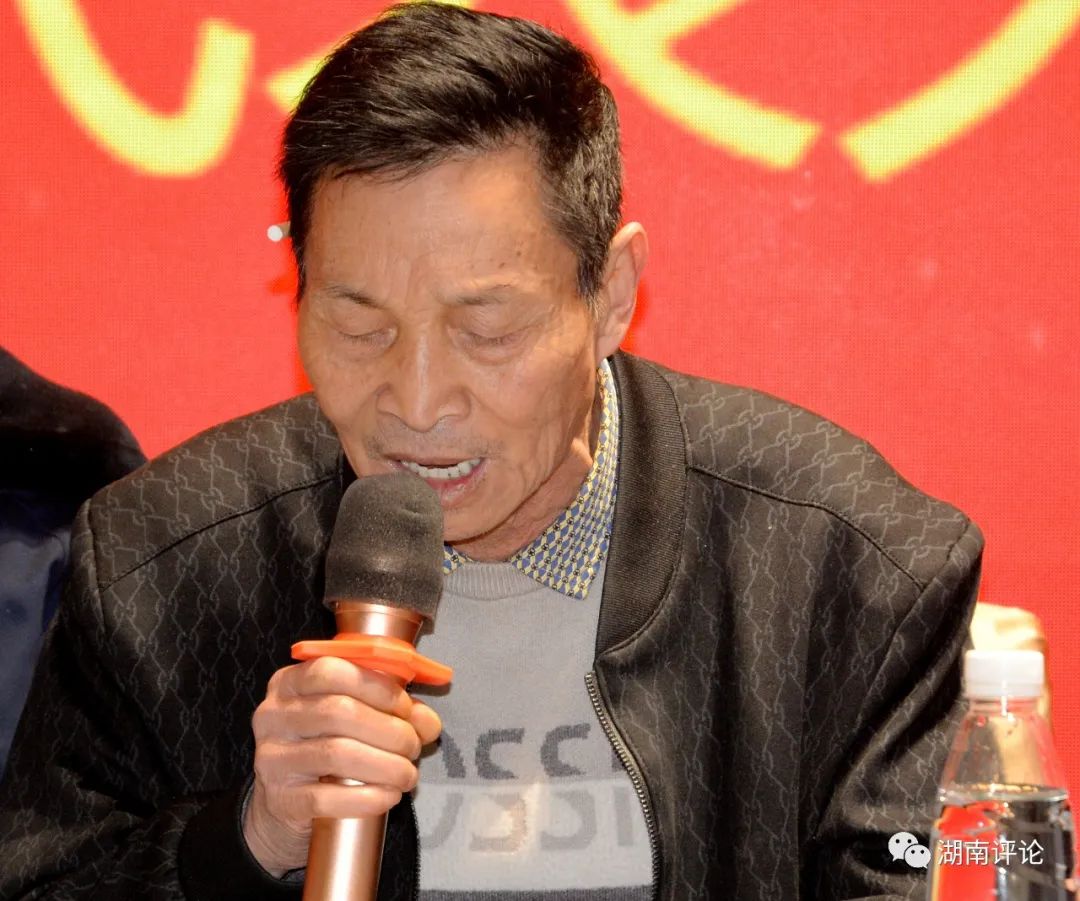 王在清常务副会长作中医药发展业务报告